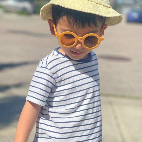 🌈 ☀️ Colorful Insta worthy kids’ sunglasses - Picture 8 of 8